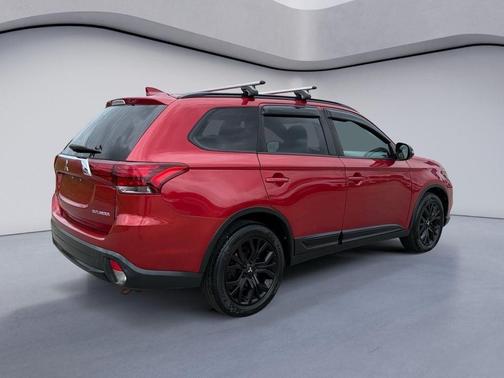 Rally Red Metallic 2018 Mitsubishi Outlander LE