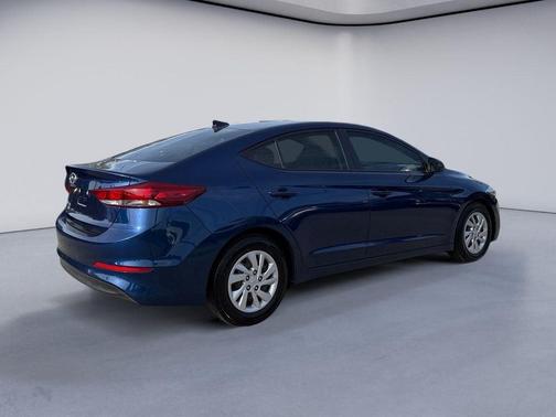 Lakeside Blue 2017 Hyundai ELANTRA SE