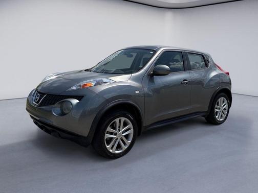 Gun Metallic 2014 Nissan Juke S