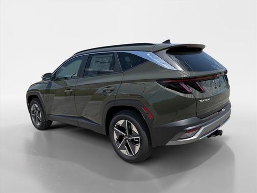 Green 2026 Hyundai TUCSON SEL Premium