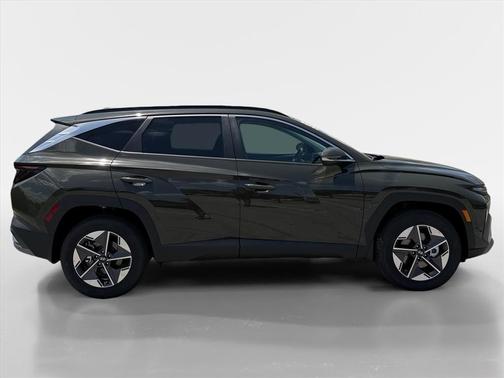 Green 2026 Hyundai TUCSON SEL Premium