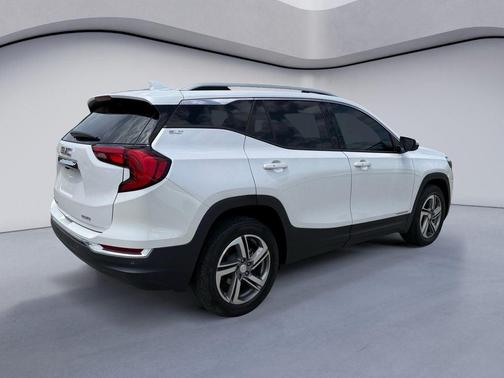 White Frost Tri-Coat 2020 GMC Terrain SLT