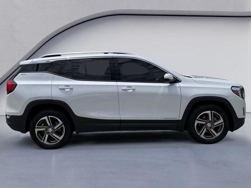 White Frost Tri-Coat 2020 GMC Terrain SLT