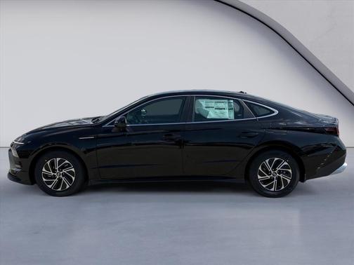 Black 2026 Hyundai SONATA Hybrid Blue