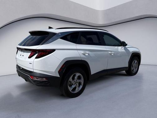 White Pearl 2024 Hyundai TUCSON SEL
