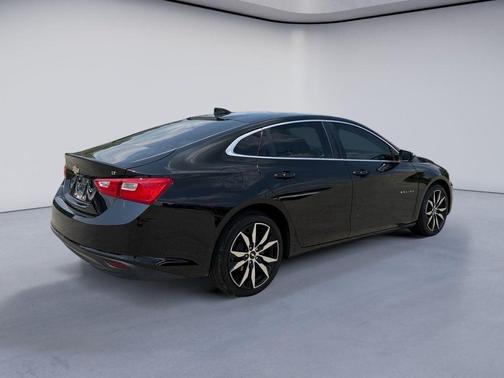 Mosaic Black Metallic 2018 Chevrolet Malibu LT