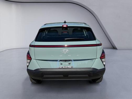 Mirage 2027 Hyundai KONA SE