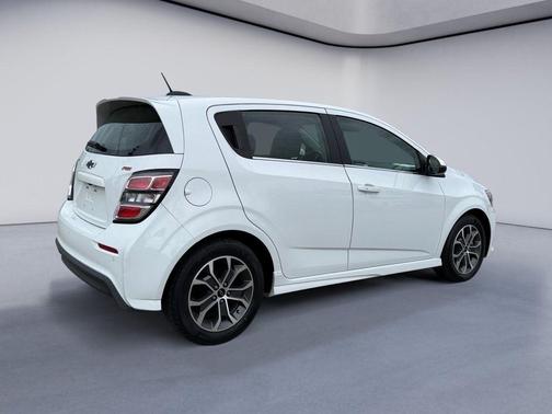 Summit White 2020 Chevrolet Sonic LT