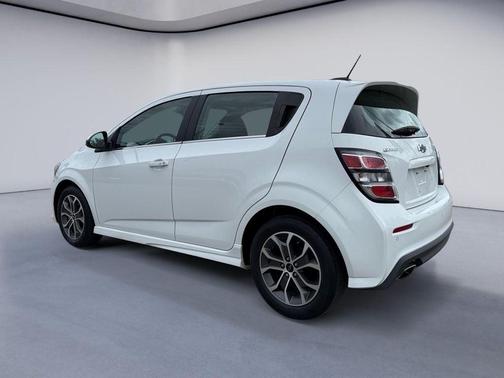 Summit White 2020 Chevrolet Sonic LT