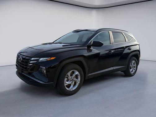 Black Pearl 2024 Hyundai TUCSON SEL