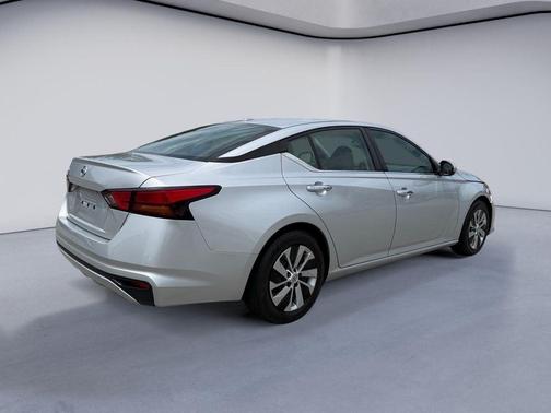 Brilliant Silver Metallic 2020 Nissan Altima 2.5 S
