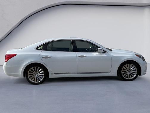 Casablanca White 2014 Hyundai Equus Signature