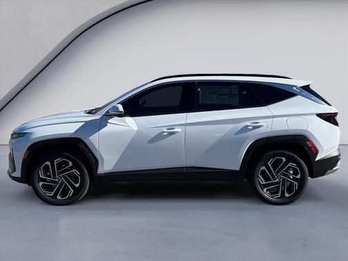 Pearl 2026 Hyundai TUCSON Hybrid Limited