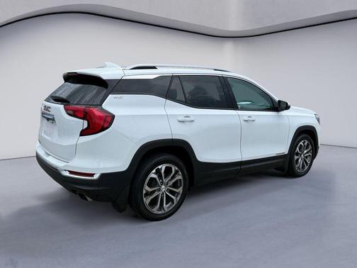 Summit White 2020 GMC Terrain SLT