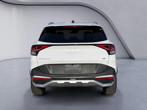 Glacial White Pearl 2023 Kia Sportage EX