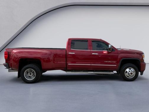 Red Quartz Tintcoat 2019 GMC Sierra 3500 Denali