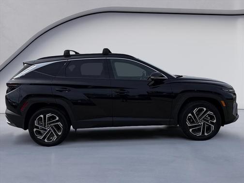 Phantom Black 2026 Hyundai TUCSON Limited