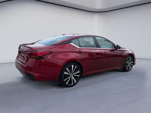 Sunset Drift Chromaflair 2019 Nissan Altima 2.5 SR