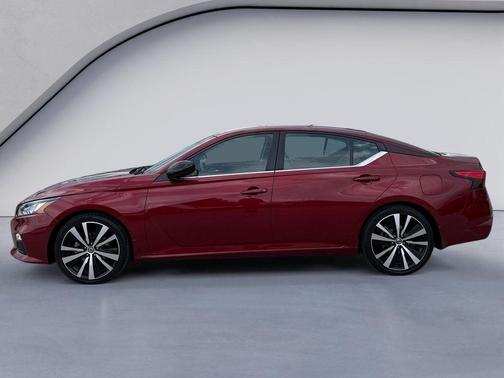 Sunset Drift Chromaflair 2019 Nissan Altima 2.5 SR