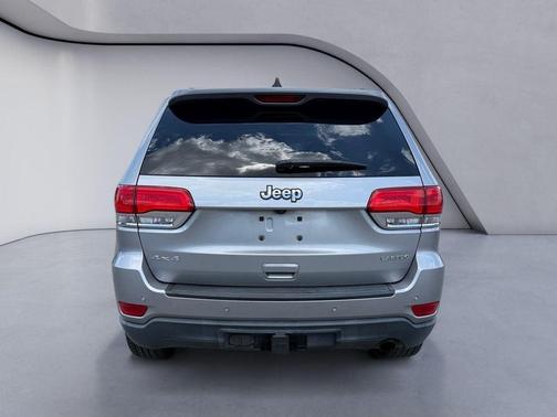 Billet Silver Metallic Clearcoat 2017 Jeep Grand Cherokee Laredo