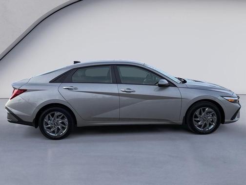 2026 Hyundai ELANTRA HEV Blue