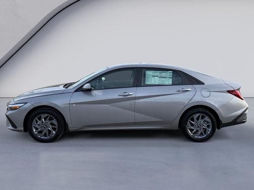 2026 Hyundai ELANTRA HEV Blue