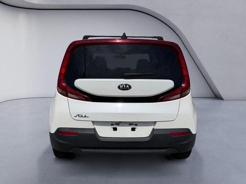 Snow White Pearl 2020 Kia Soul LX