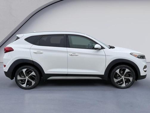2018 Hyundai TUCSON Sport