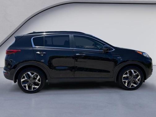 Black Cherry Pearl 2020 Kia Sportage EX