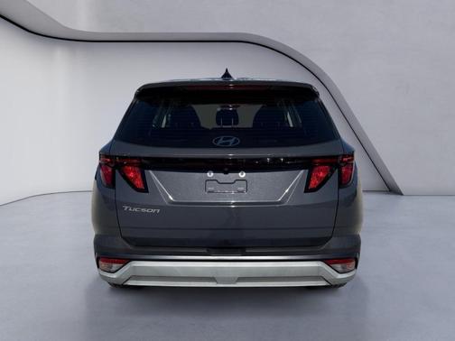 Gray 2025 Hyundai TUCSON SE
