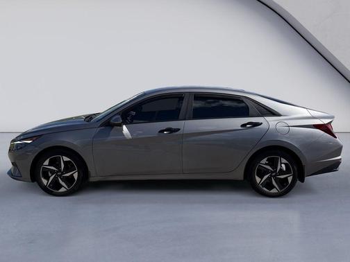 Metal 2023 Hyundai ELANTRA SEL