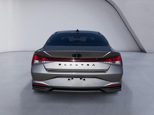 Metal 2023 Hyundai ELANTRA SEL