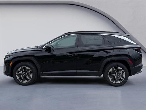 Phantom Black 2026 Hyundai TUCSON SEL Premium