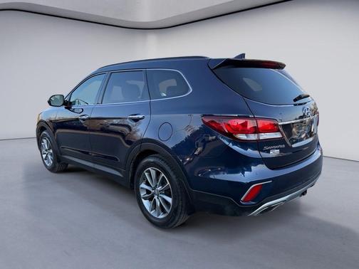 2018 Hyundai SANTA FE SE