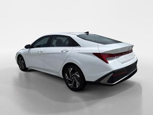 White 2025 Hyundai ELANTRA Limited