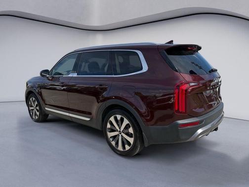 Sangria Red 2022 Kia Telluride EX