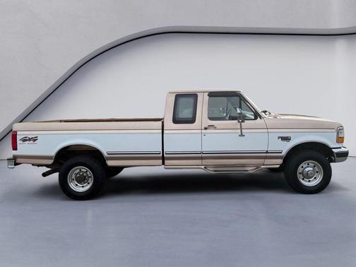 Saddle Clearcoat Metallic 1997 Ford F-250 XLT
