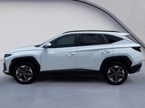 Pearl 2026 Hyundai TUCSON Hybrid SEL Convenience