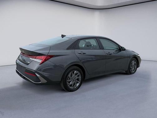 2024 Hyundai ELANTRA HEV Blue