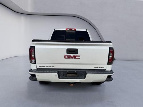 White Frost Tri-Coat 2016 GMC Sierra 1500 Denali