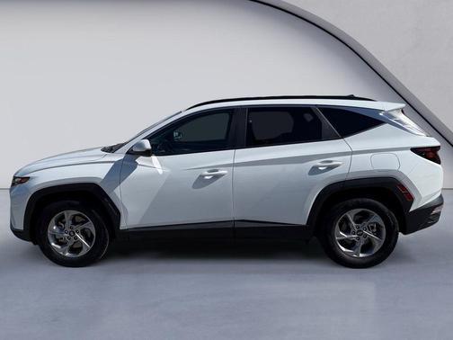 White Pearl 2024 Hyundai TUCSON SEL