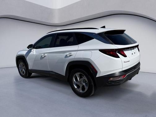 White Pearl 2024 Hyundai TUCSON SEL