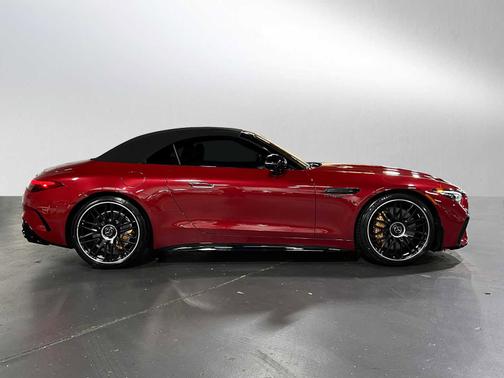 2022 Mercedes-Benz AMG SL 63 Base