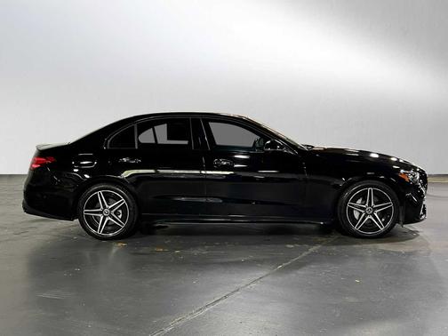 2024 Mercedes-Benz C-Class 