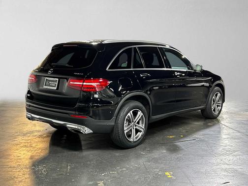 Black 2019 Mercedes-Benz GLC 350e