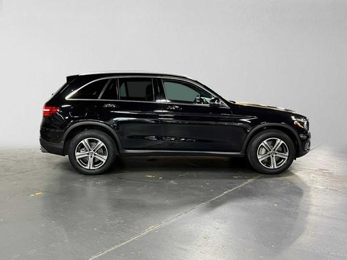 Black 2019 Mercedes-Benz GLC 350e
