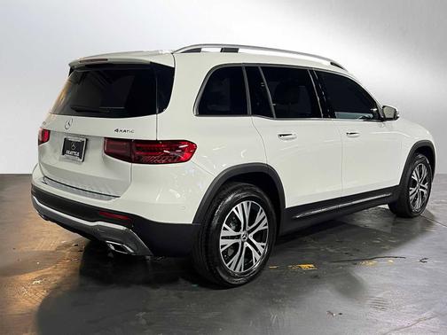 2025 Mercedes-Benz GLB 250 4MATIC