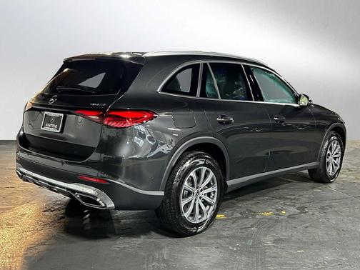 2025 Mercedes-Benz GLC 300 4MATIC