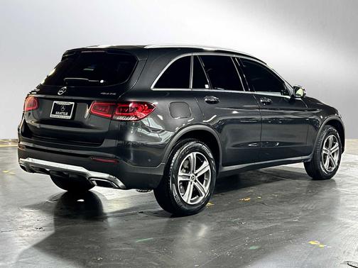 2022 Mercedes-Benz GLC 300 