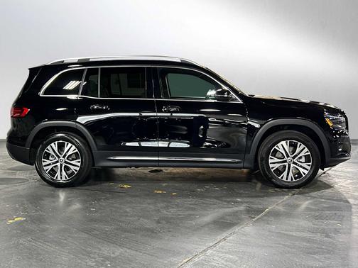 2025 Mercedes-Benz GLB 250 4MATIC